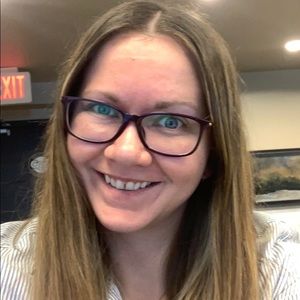 Meet your Posher, Danelle